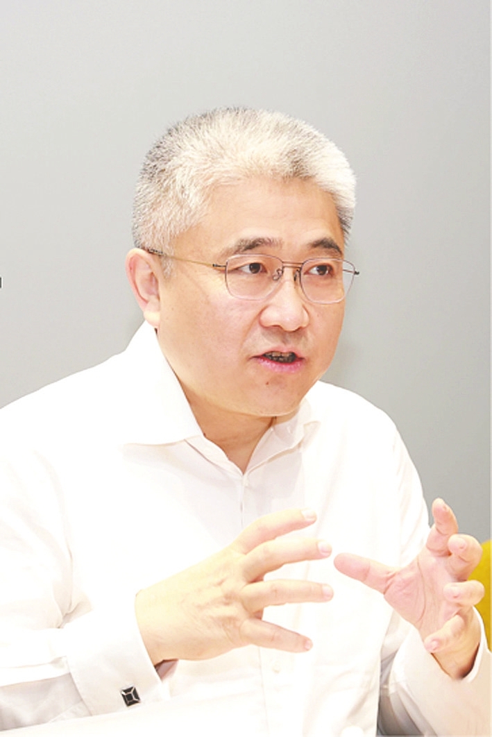 2024年汽车市场展望：奔驰总裁段建军谈长期主义与创新进取的策略