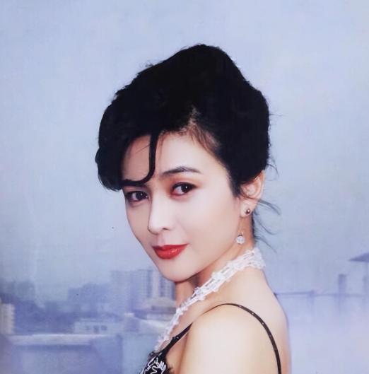 深度解读关之琳人生：从感情波折到女性独立自信